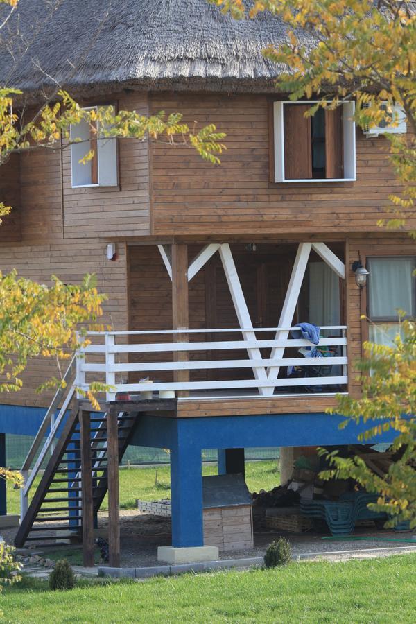 Old Fane'S Lodge Marasu Номер фото